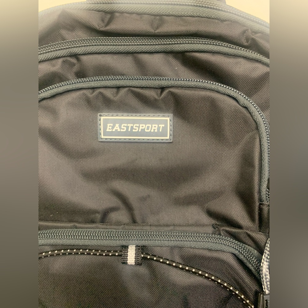 Eastsport Backpack - Picture 5 of 8